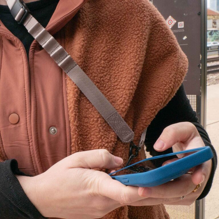 Smartish Case Clinger Phone Lanyard